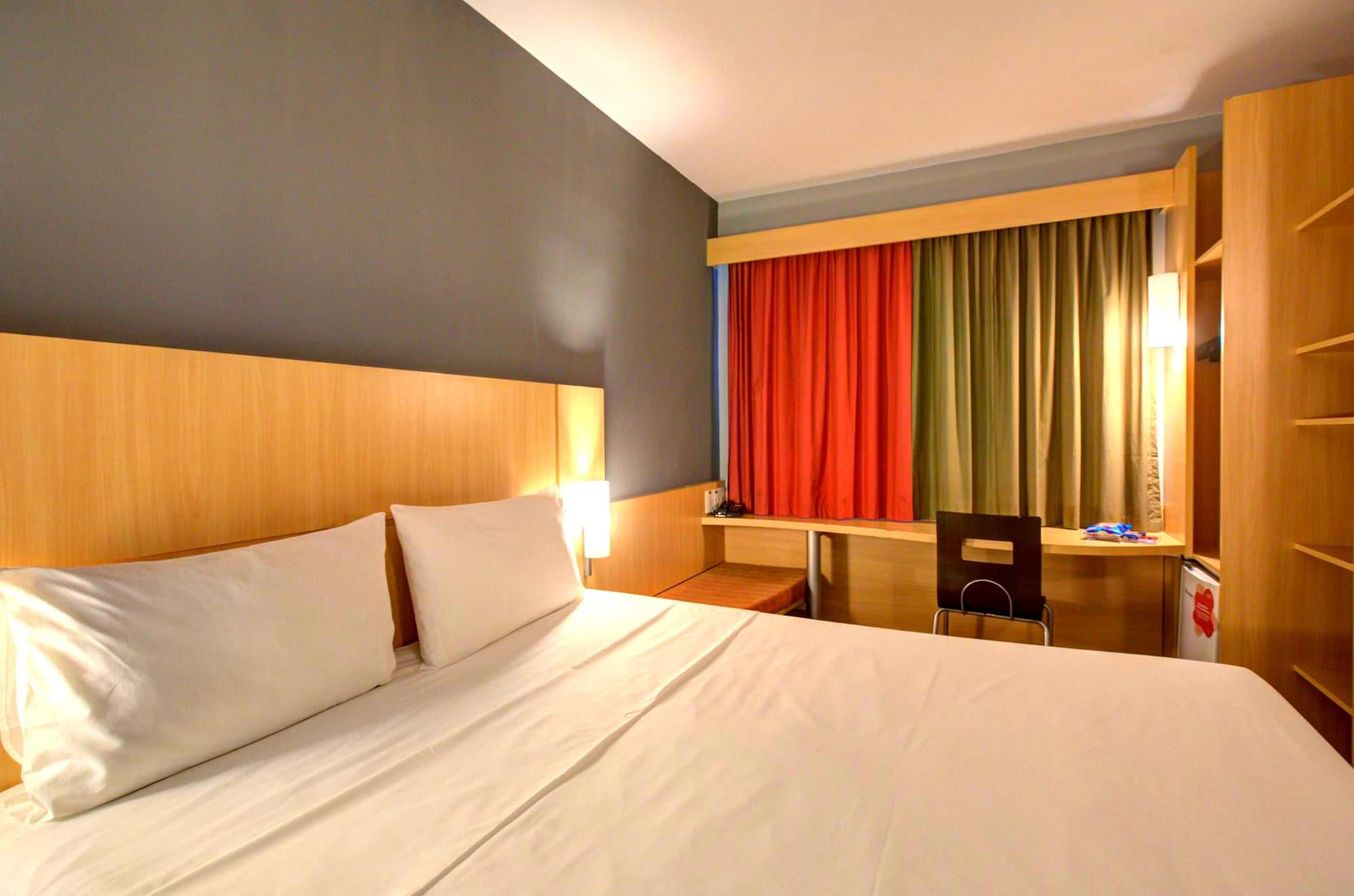 Hotel Ibis De Camburi